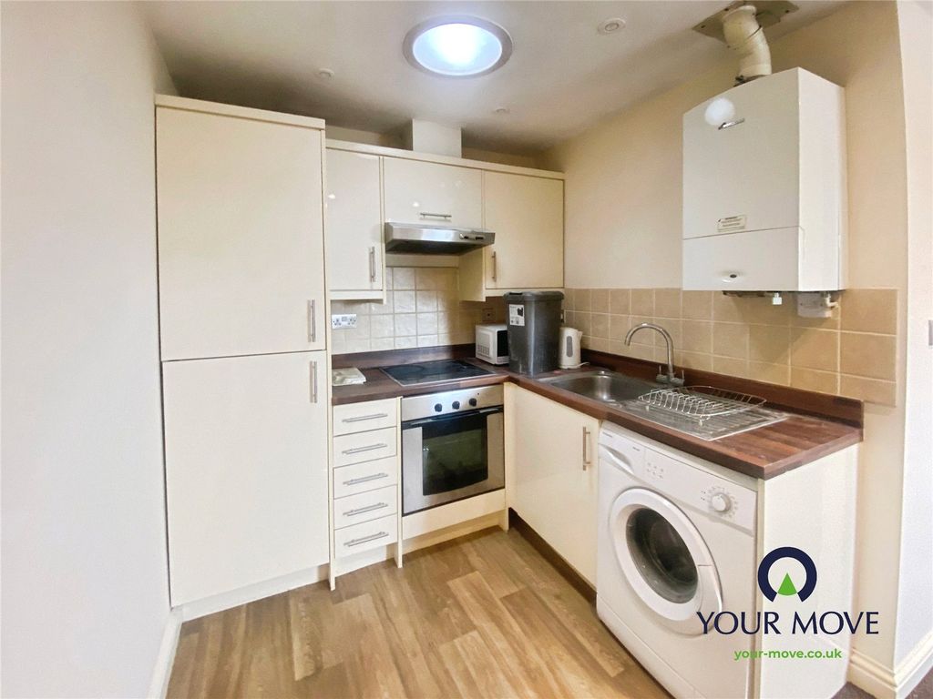 Property photo 2 of 7 Kitchen