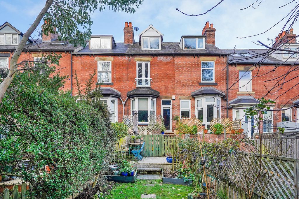 Property photo 1 of 24