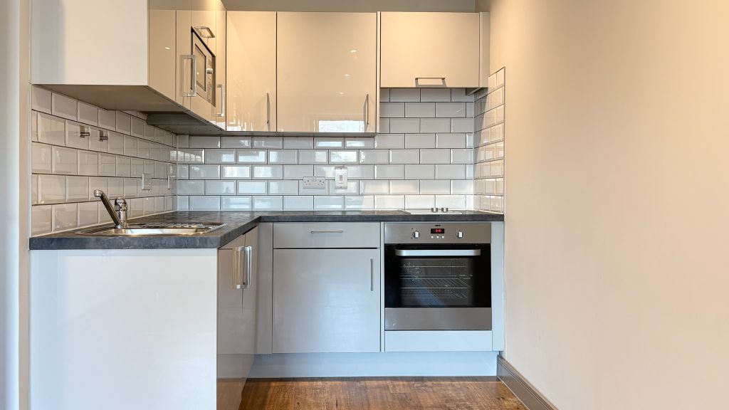 Property photo 2 of 16 Kitchen