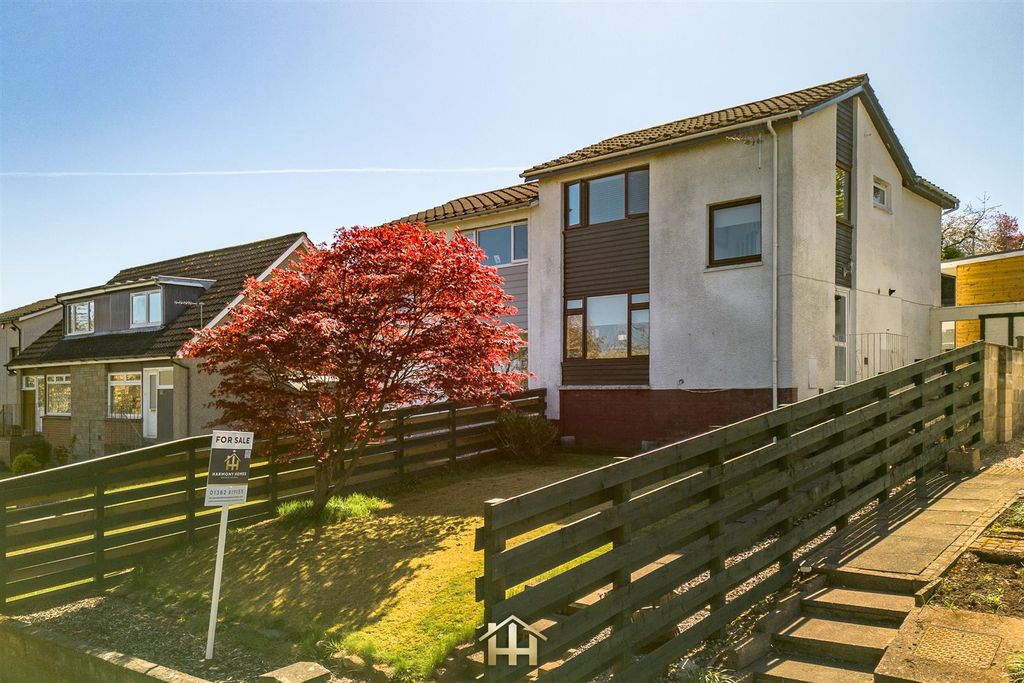 Property photo 2 of 27 10 Kettins Terrace Dundee Dd3 9Rj External 300426