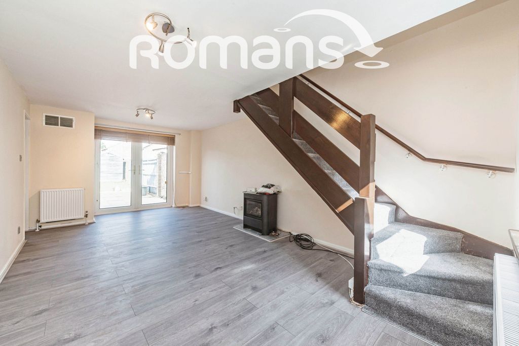 Property photo 2 of 11 89Thedelph-1