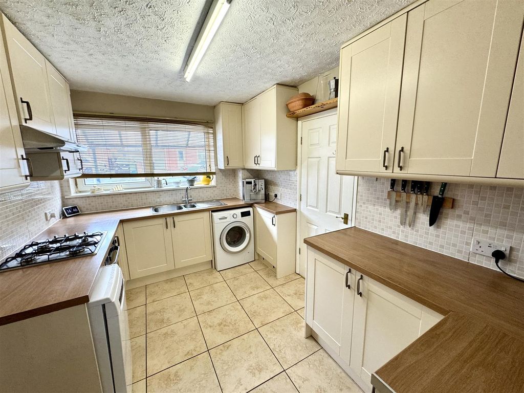 Property photo 2 of 20 (11).Jpg