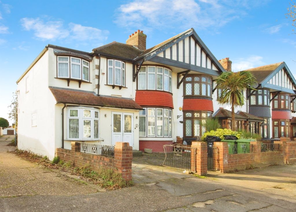 Property photo 1 of 18