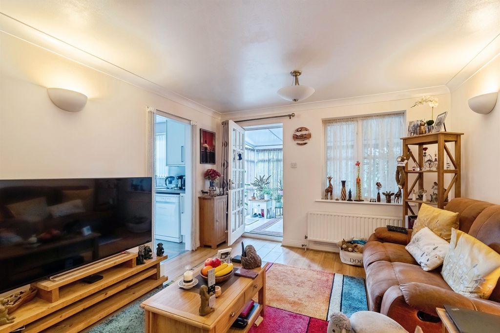 Property photo 3 of 17