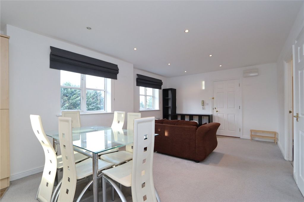 Property photo 3 of 10 Picture No. 06