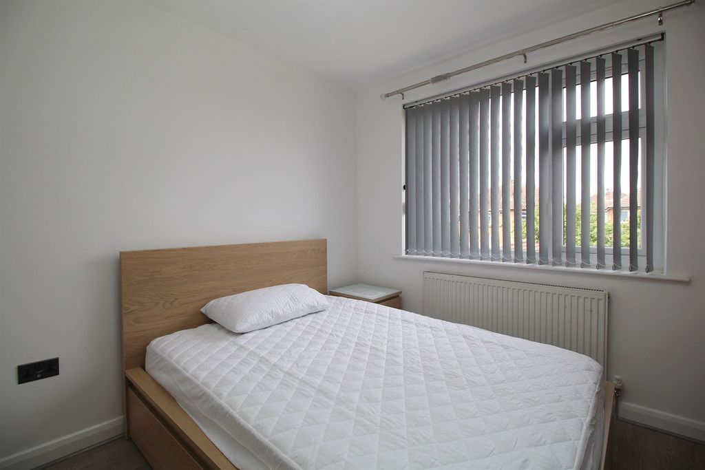 Property photo 3 of 22 Bedroom