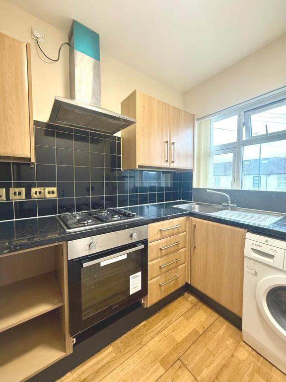 Property photo 2 of 9