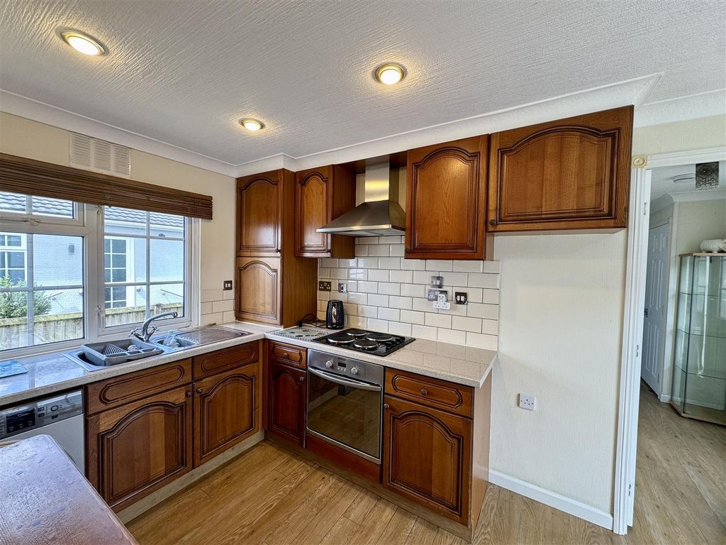 Property photo 2 of 13 Open Plan Kitchen/Living/Dining Area