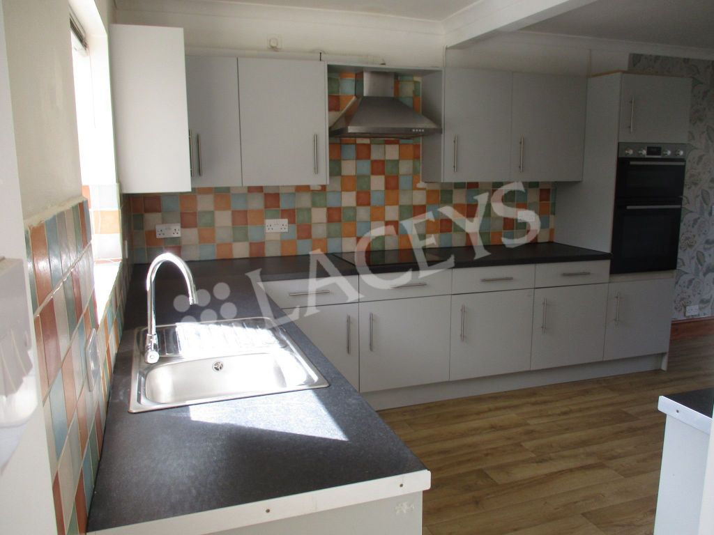 Property photo 2 of 15 O