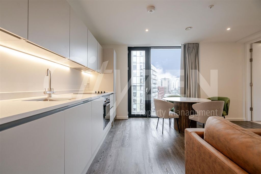 Property photo 2 of 22 Kitchen