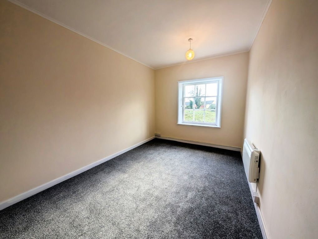 Property photo 3 of 6 Bedroom 1