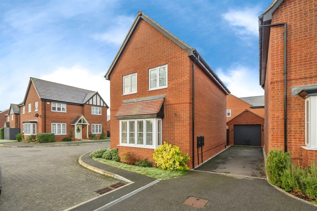 Property photo 2 of 17 External