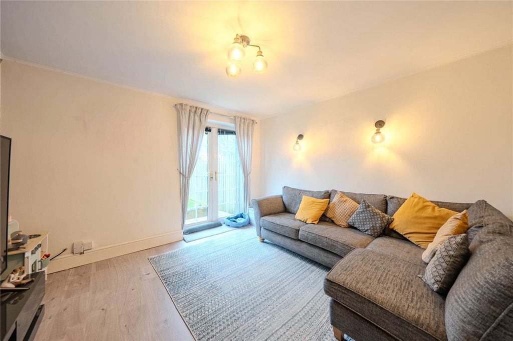 Property photo 2 of 15 Picture No. 01