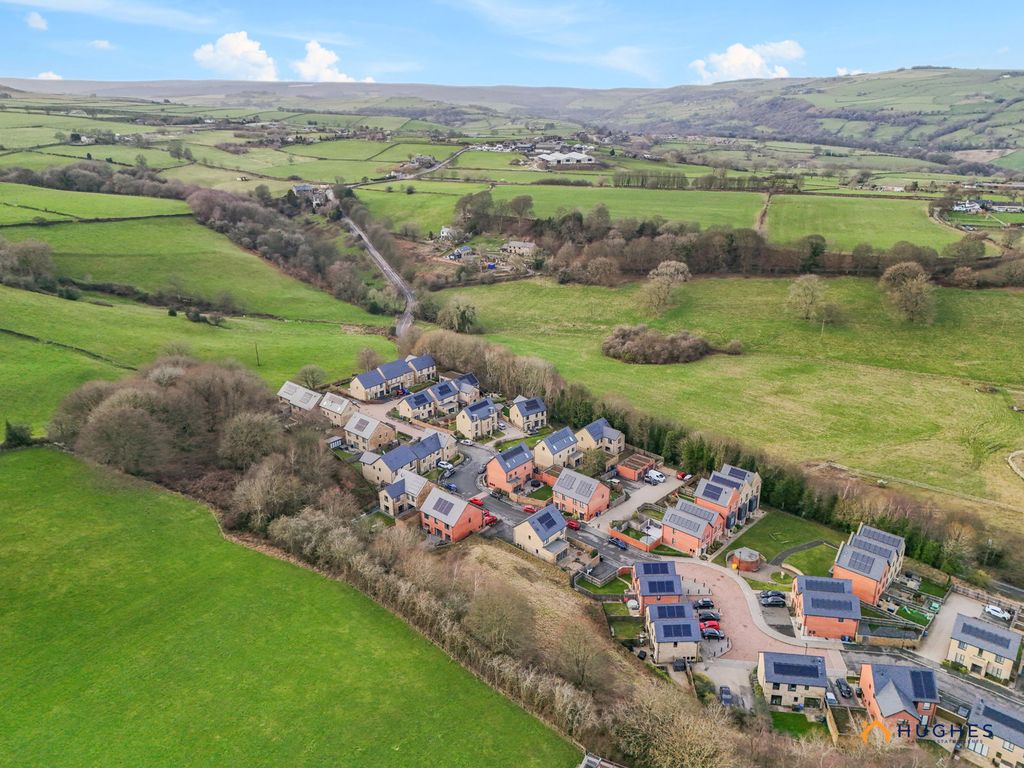 Property photo 2 of 36