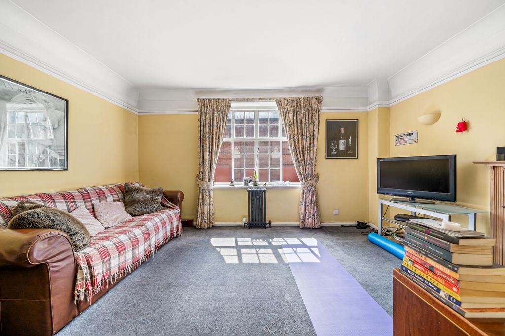 Property photo 1 of 7