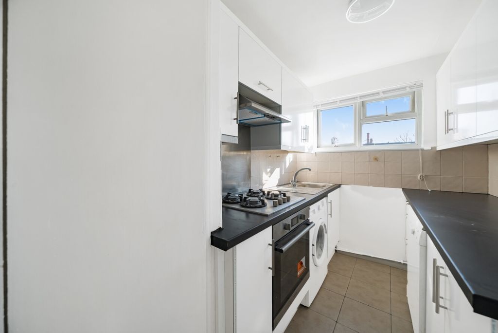 Property photo 3 of 7 1270152 (4)