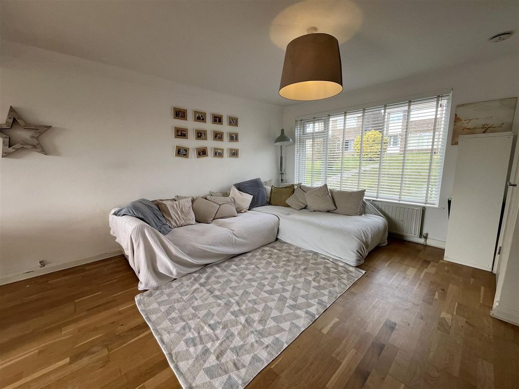 Property photo 3 of 16 Img_0412.Jpg