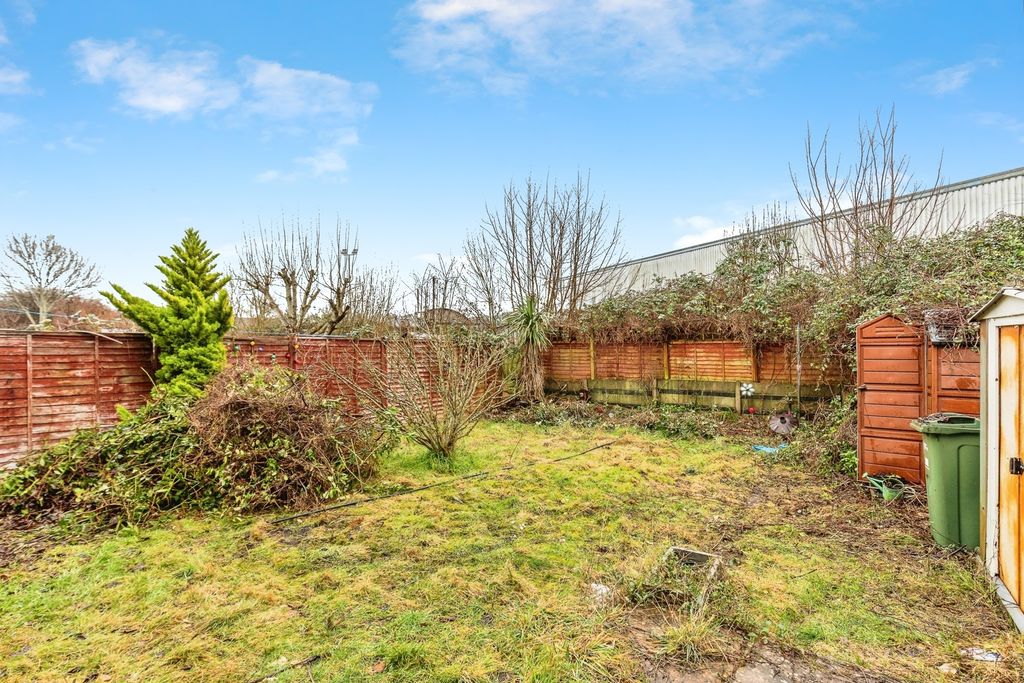 Property photo 3 of 17 Pbox-Img.Jpg