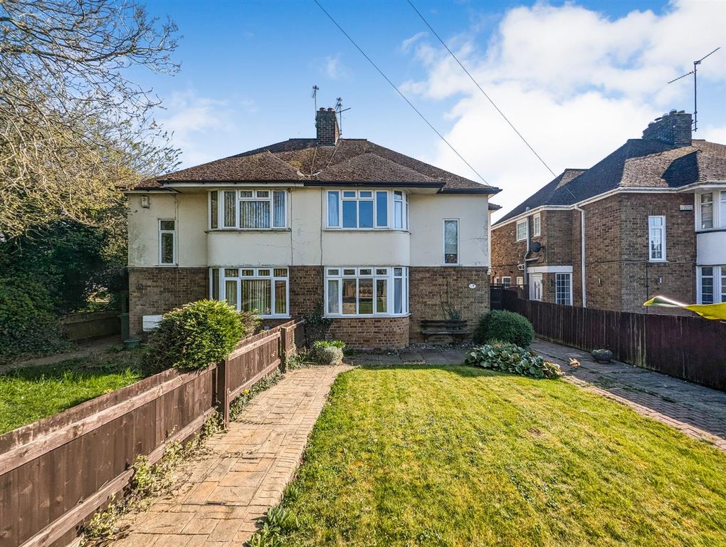 Property photo 1 of 26 Pxl_20250408_151923088.Raw-01.Cover.Jpg