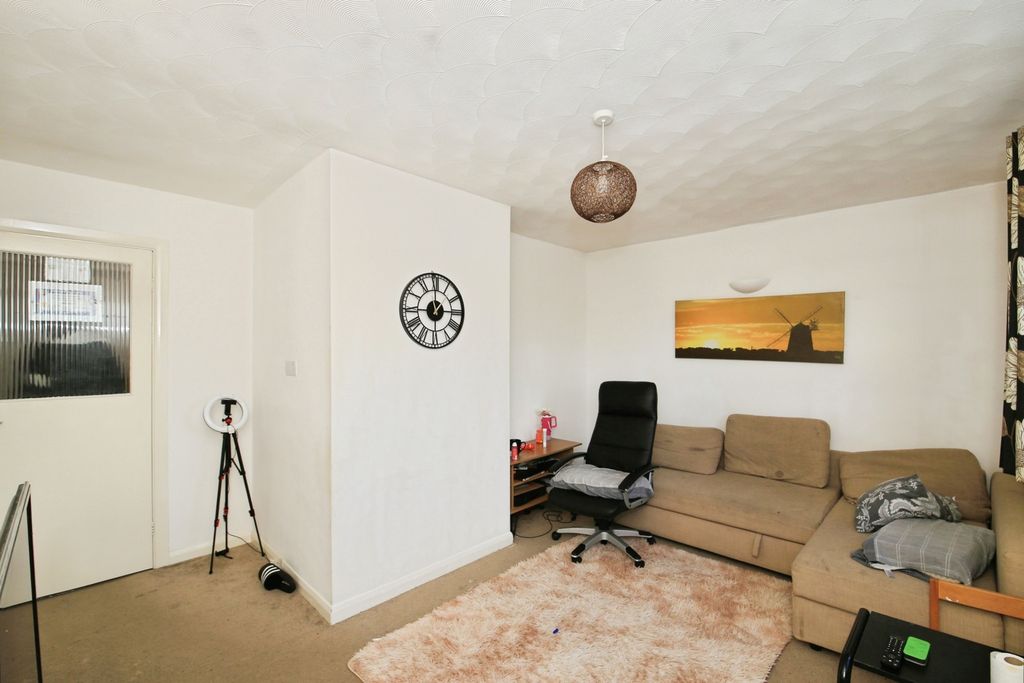 Property photo 2 of 13 Photo