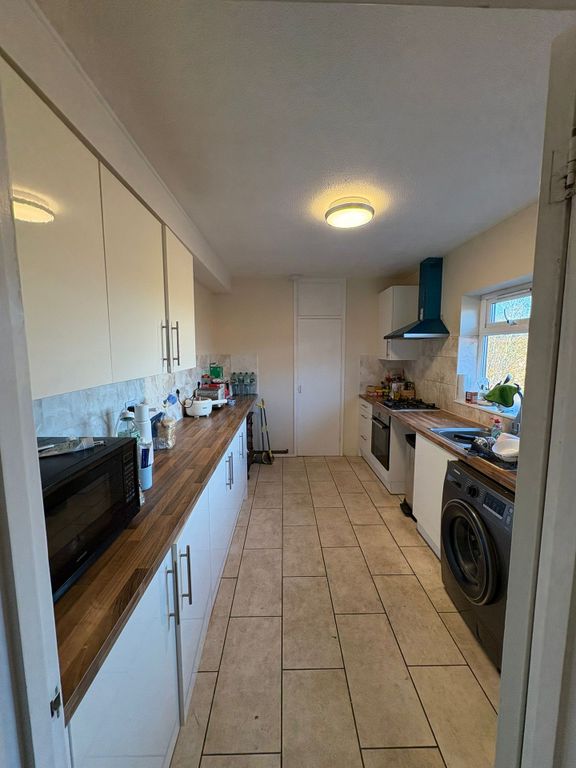 Property photo 2 of 16 Img-20251201-Wa0019