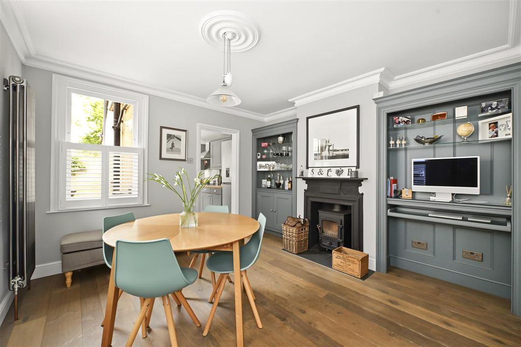 Property photo 3 of 12 37-Necton-Road-04.Jpg