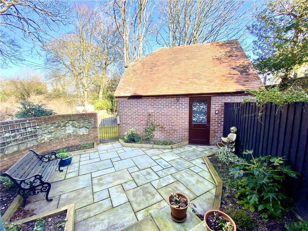 Property photo 2 of 15 Garden