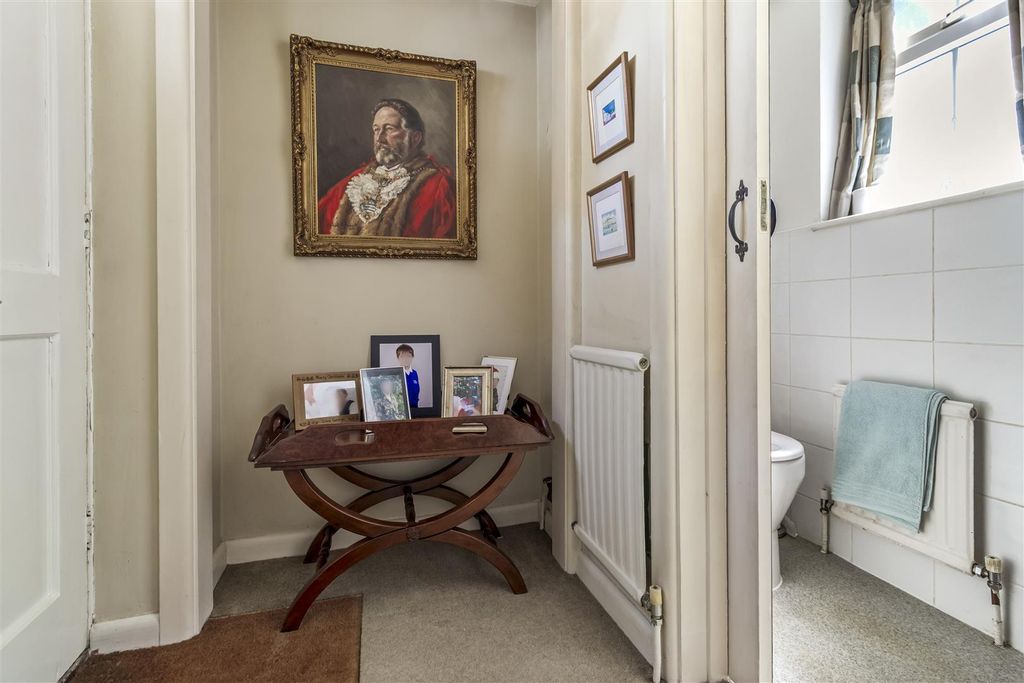 Property photo 3 of 22 6 Hangleton Grange-016.Jpg