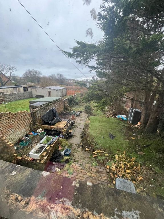 Property photo 3 of 3