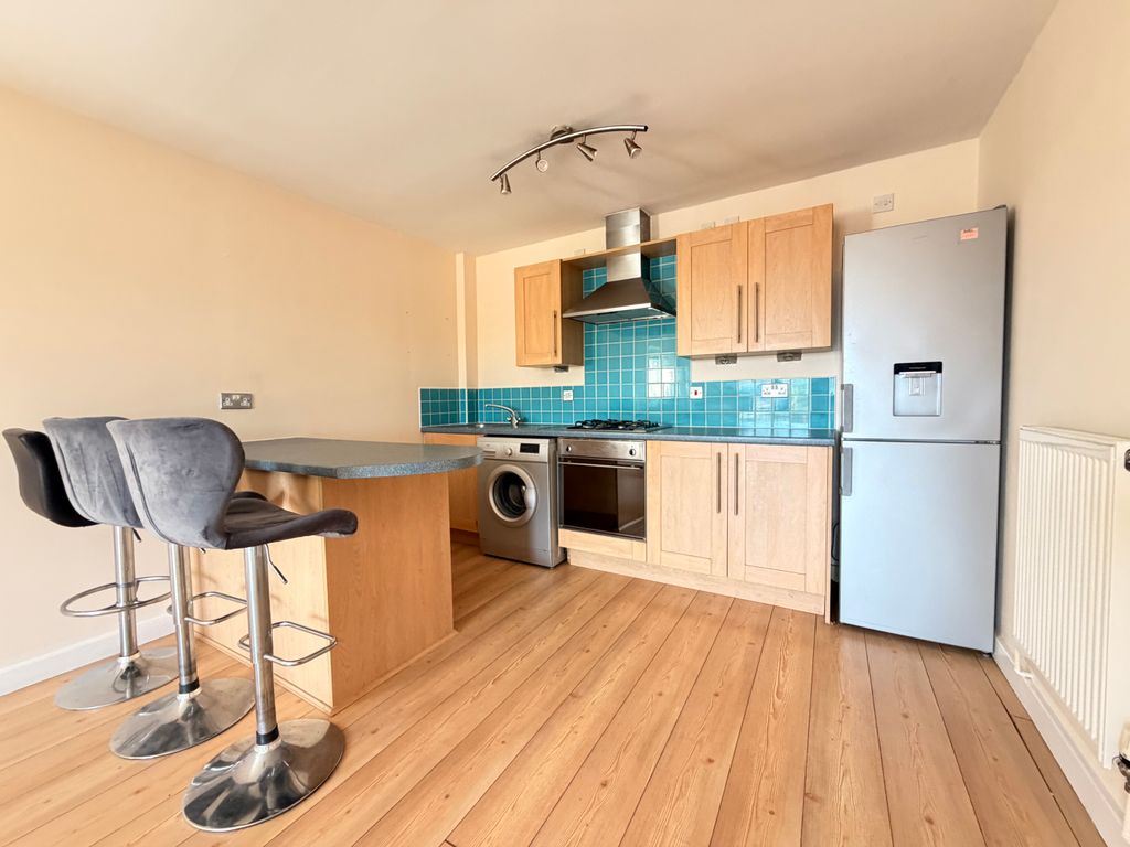 Property photo 2 of 12