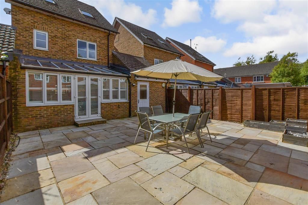 Property photo 2 of 12 Rear Garden