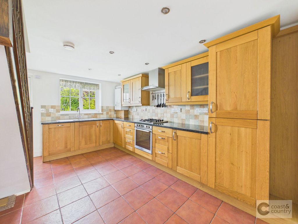 Property photo 3 of 16