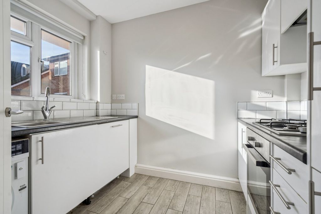 Property photo 3 of 17 Picture No. 26