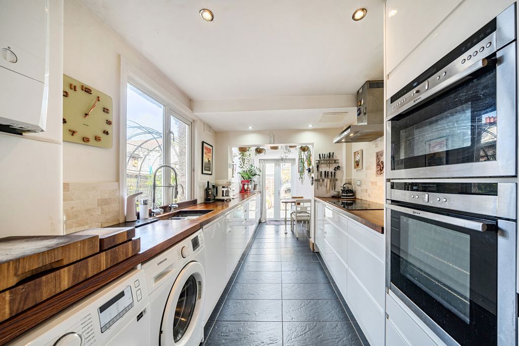 Property photo 2 of 20 1436626-10-69Ca6c...