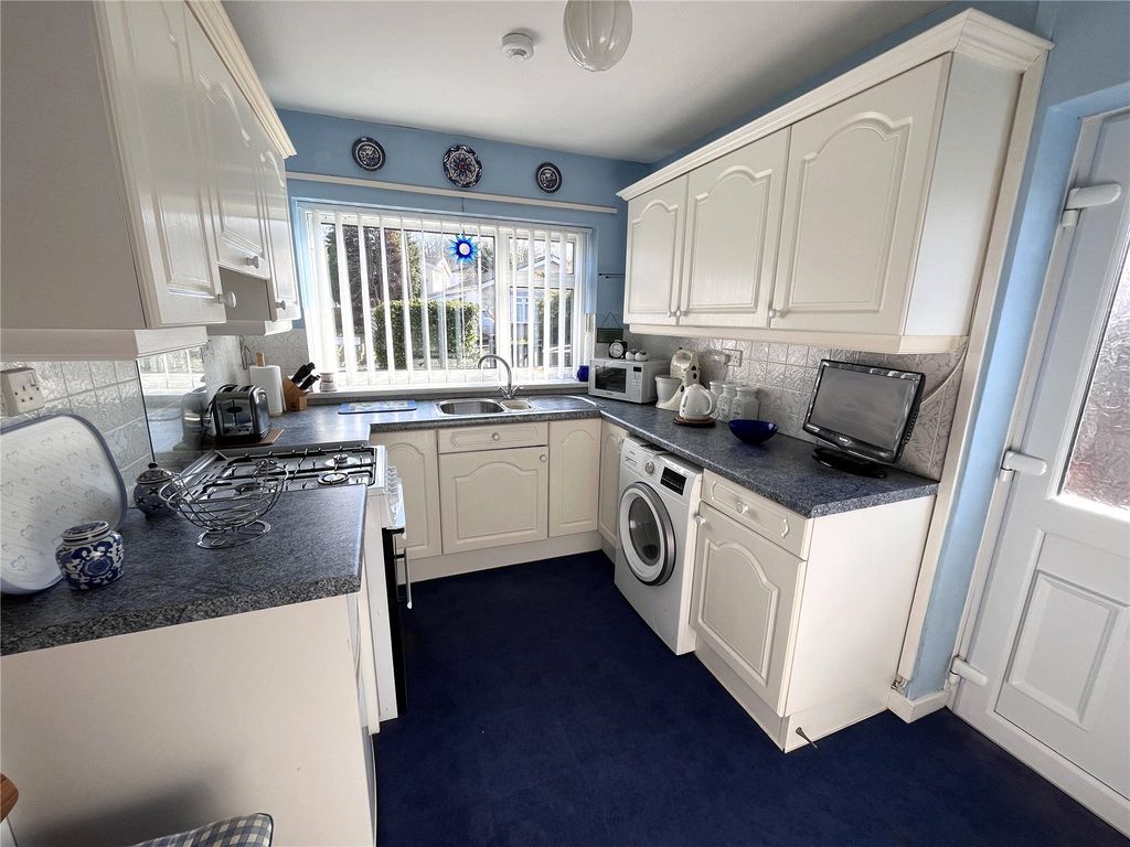 Property photo 3 of 15 Picture No. 12