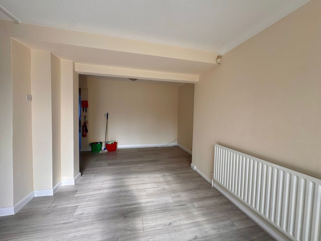 Property photo 2 of 14 Photo 2