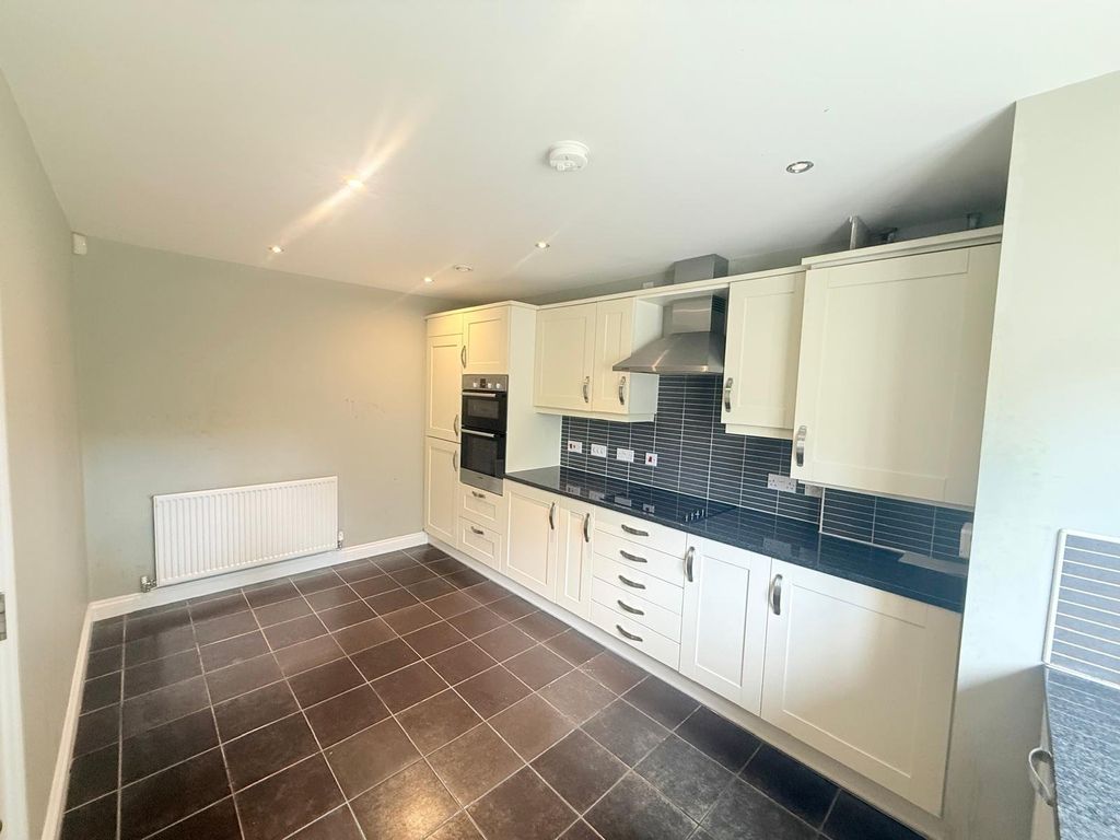 Property photo 2 of 13 Picture No. 22