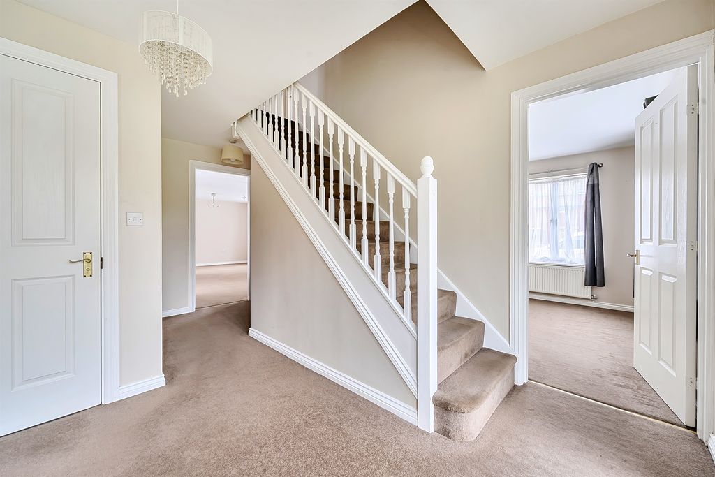 Property photo 3 of 19