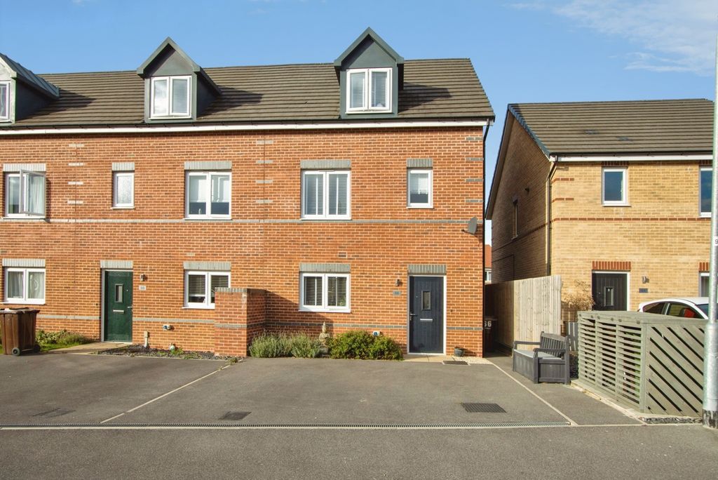 Property photo 1 of 22 Pbox-Img.Jpg