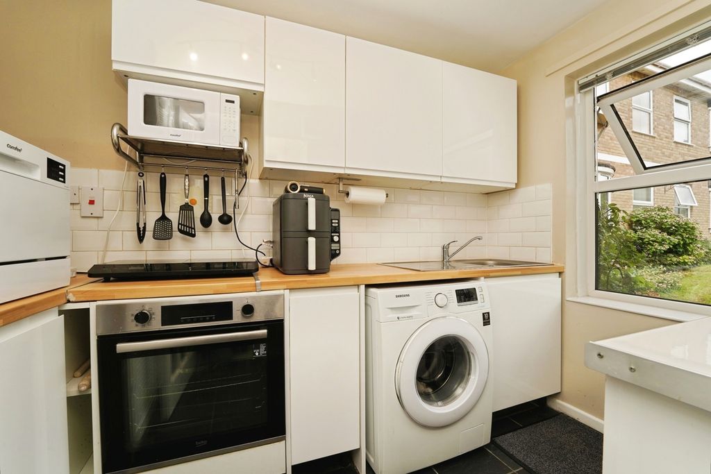 Property photo 3 of 8 Pbox-Img.Jpg