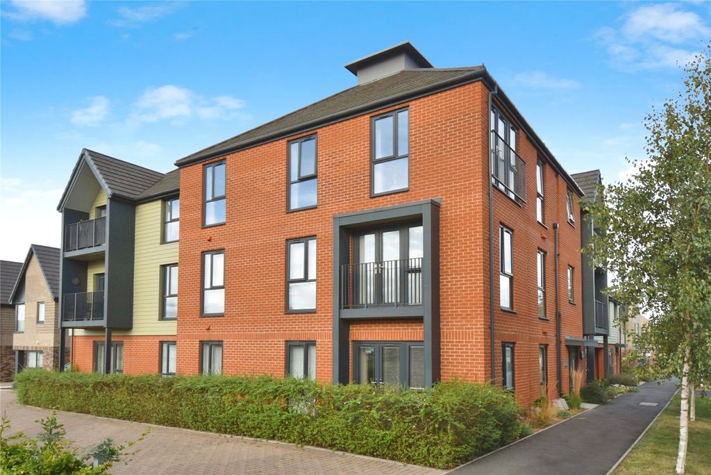Property photo 1 of 12 1 - Picture No. 03