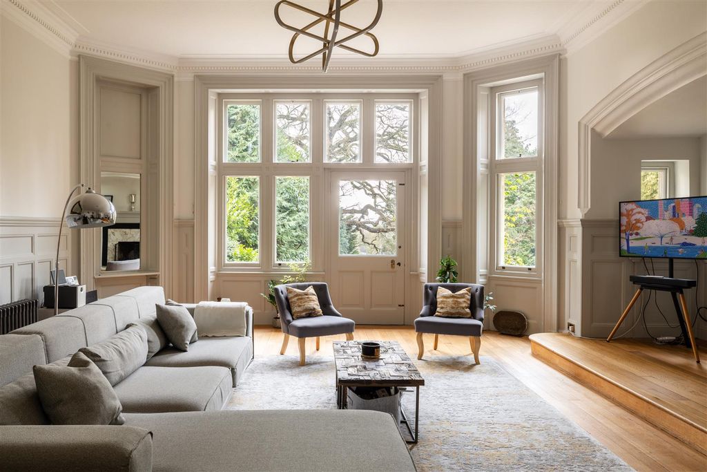 Additional image 5 of 5 bed property for saleGatton Road, Reigate RH2