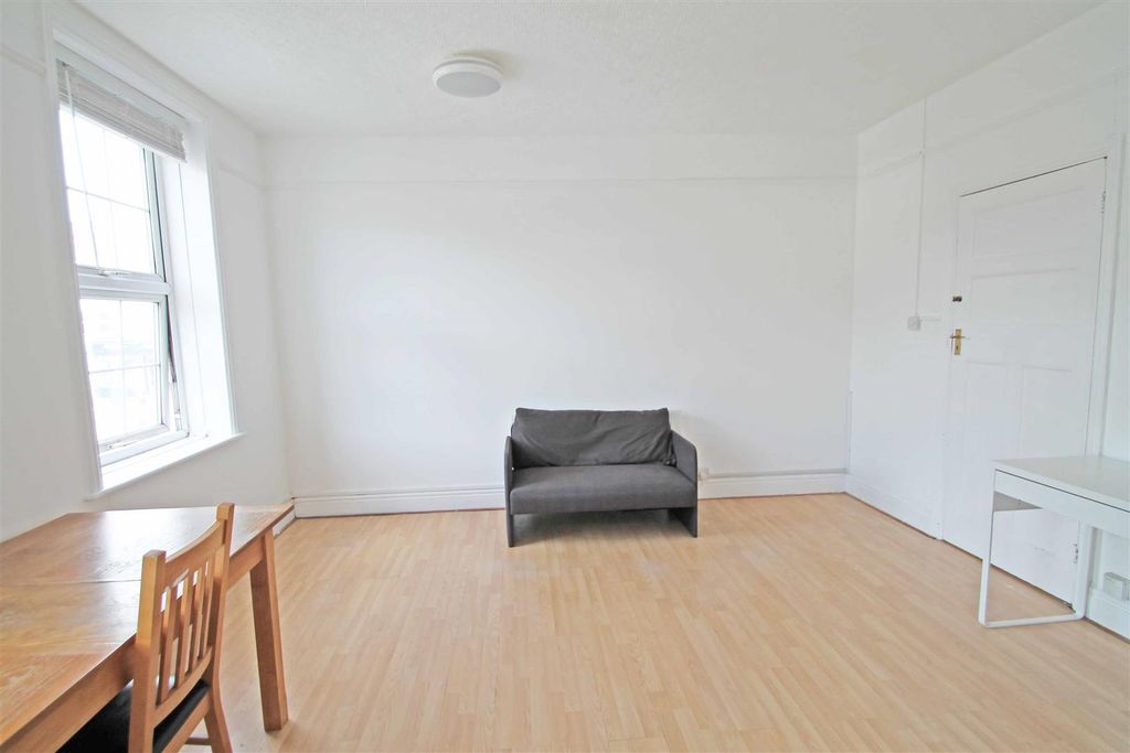 Property photo 2 of 14 Living Room