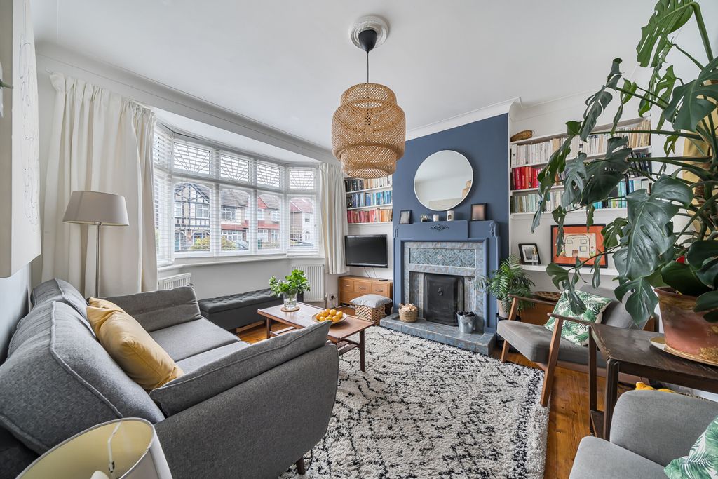 Property photo 2 of 20 Reception