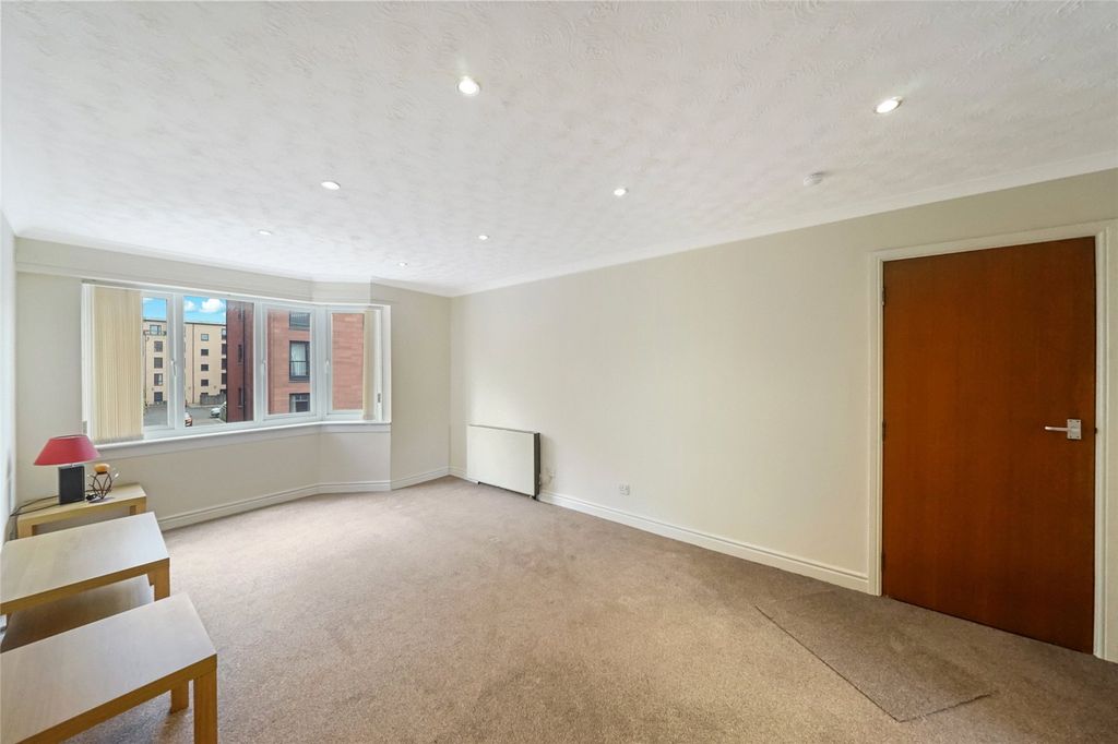 Property photo 2 of 22 Picture No. 05