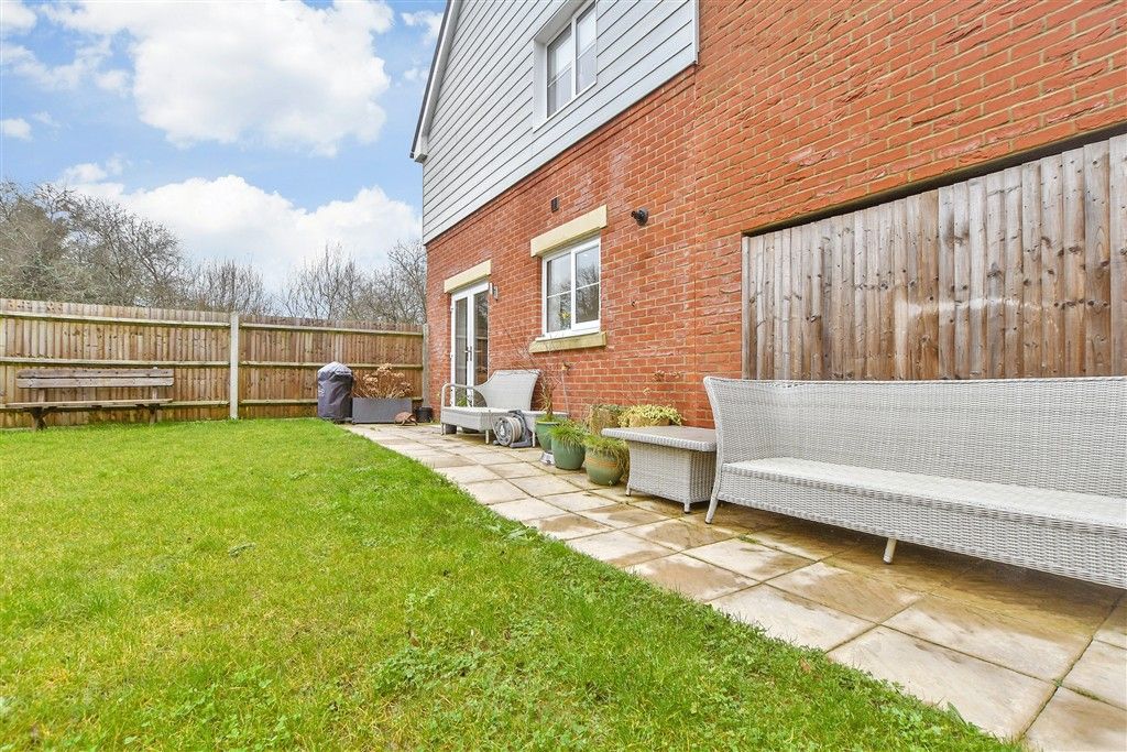 Property photo 1 of 16 Patio / Decking
