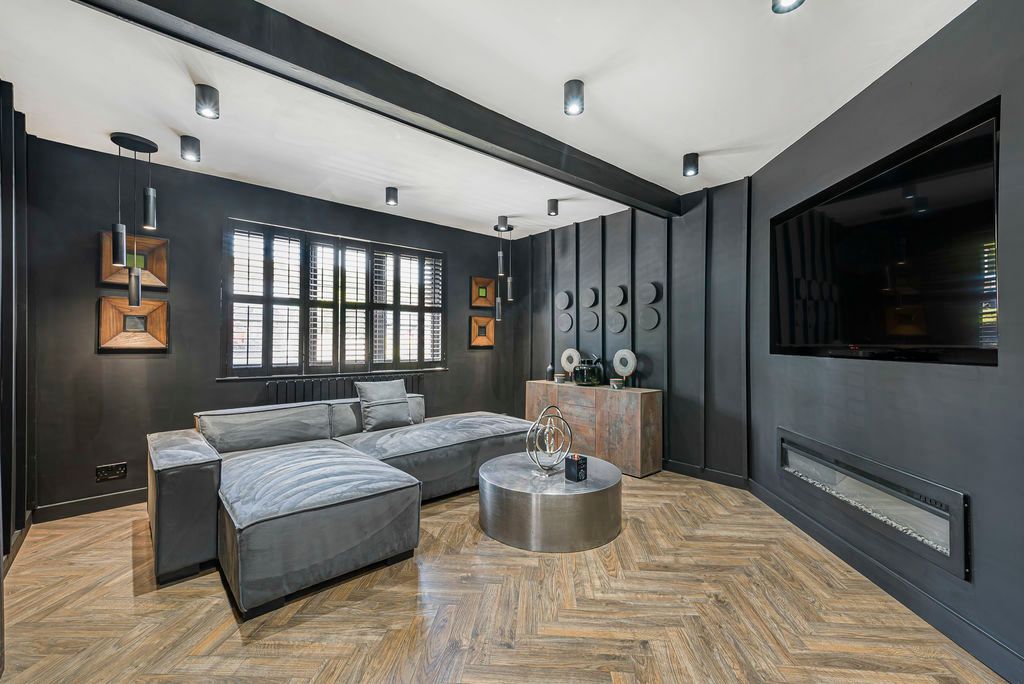 Property photo 2 of 25 Photo 10