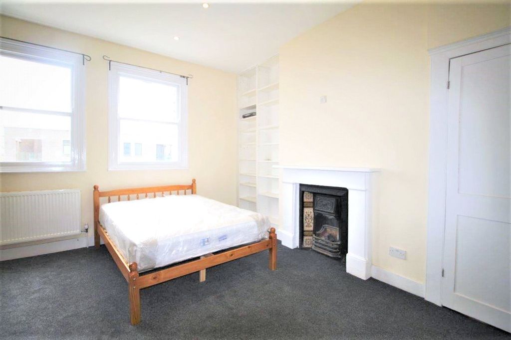 Property photo 2 of 8 Picture No. 13