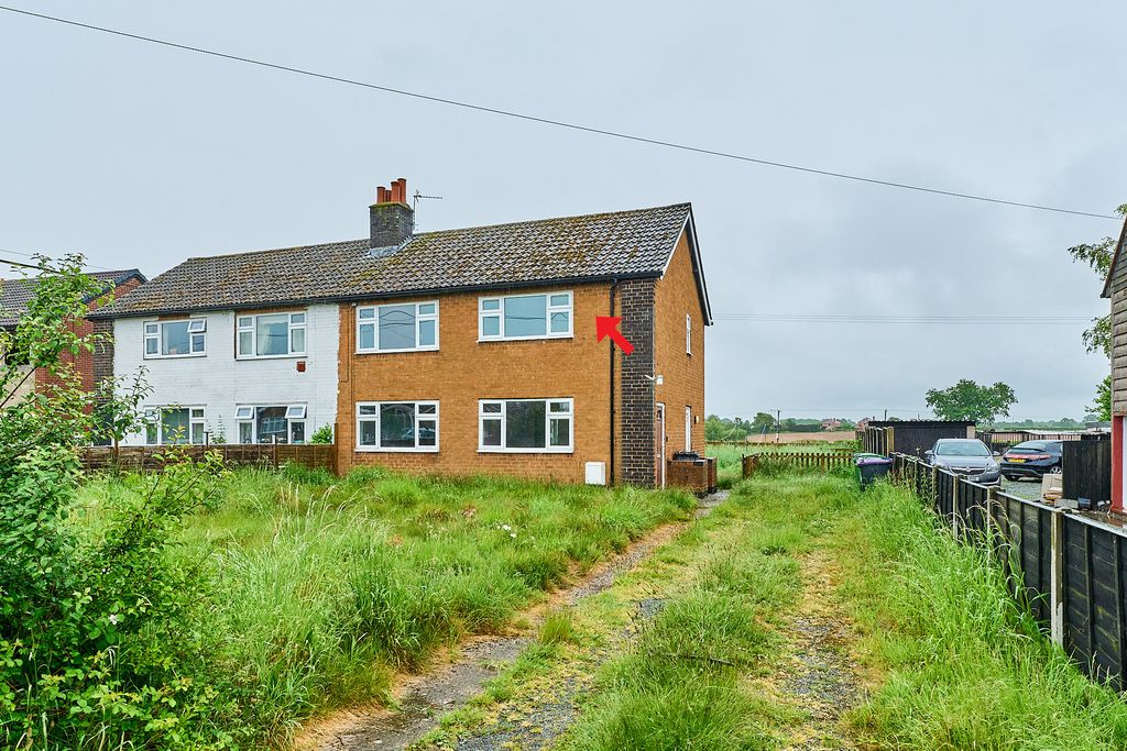 Property photo 1 of 3