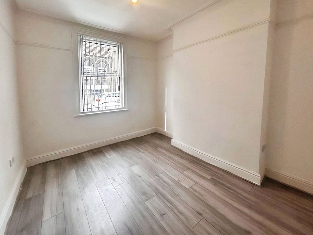 Property photo 2 of 11 Picture No. 05